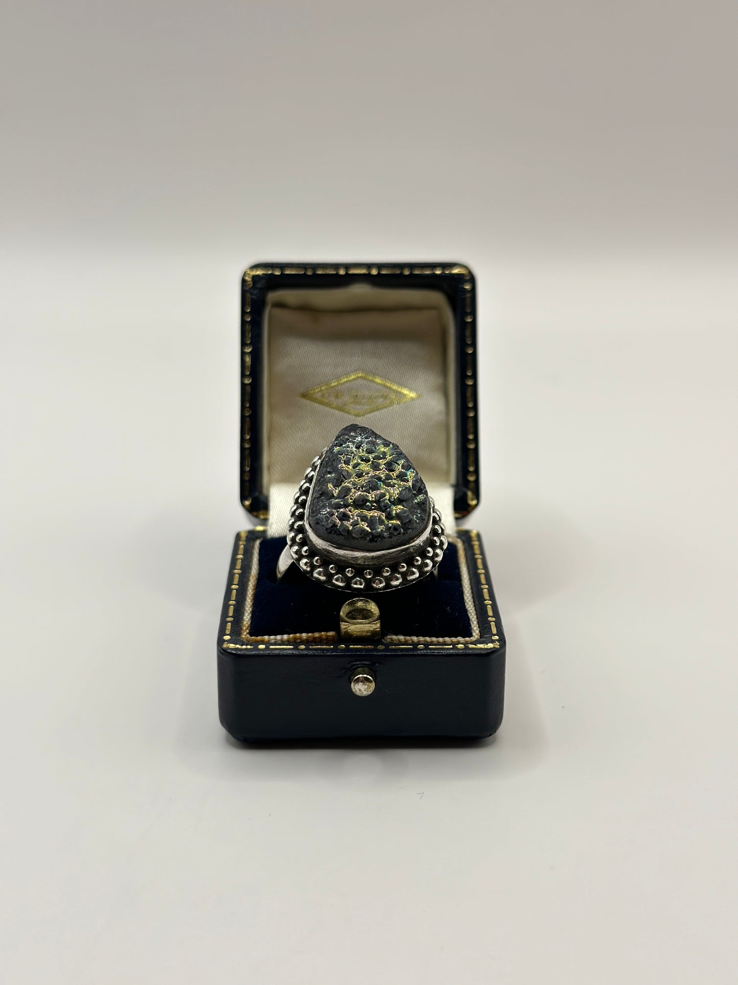 =Vintage Silver Ring Large Teardrop Stone size T1/2