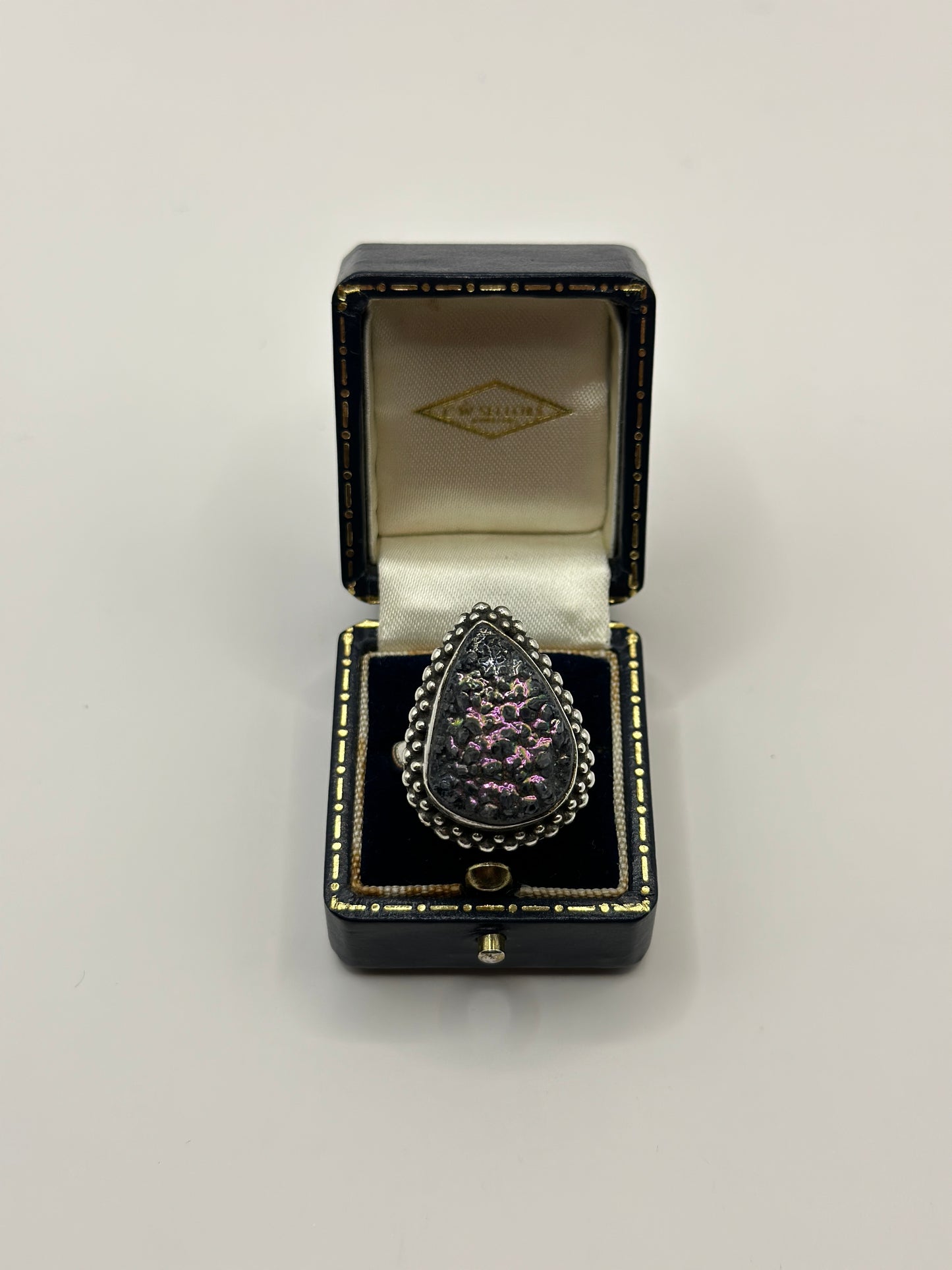 =Vintage Silver Ring Large Teardrop Stone size T1/2