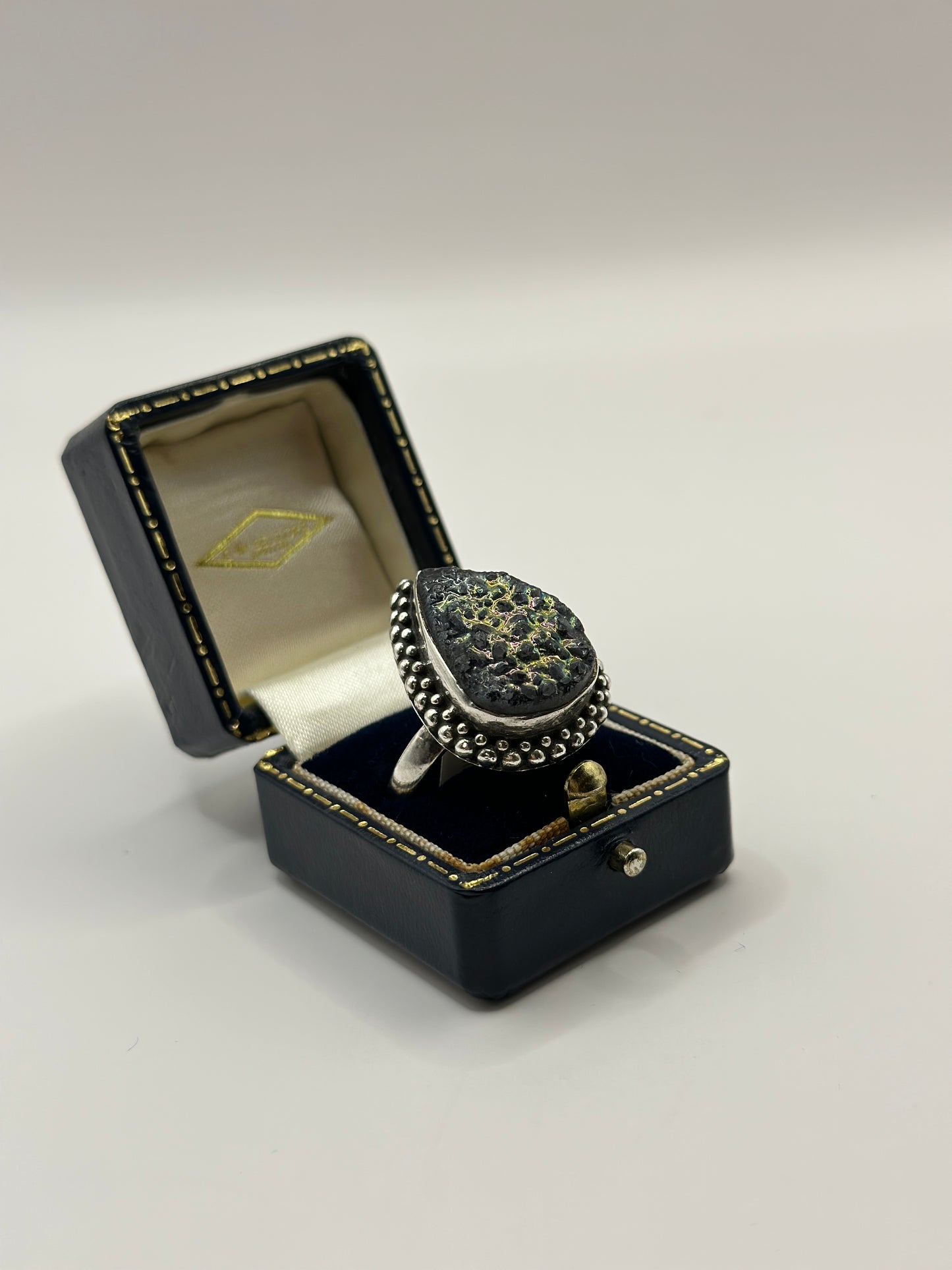 =Vintage Silver Ring Large Teardrop Stone size T1/2