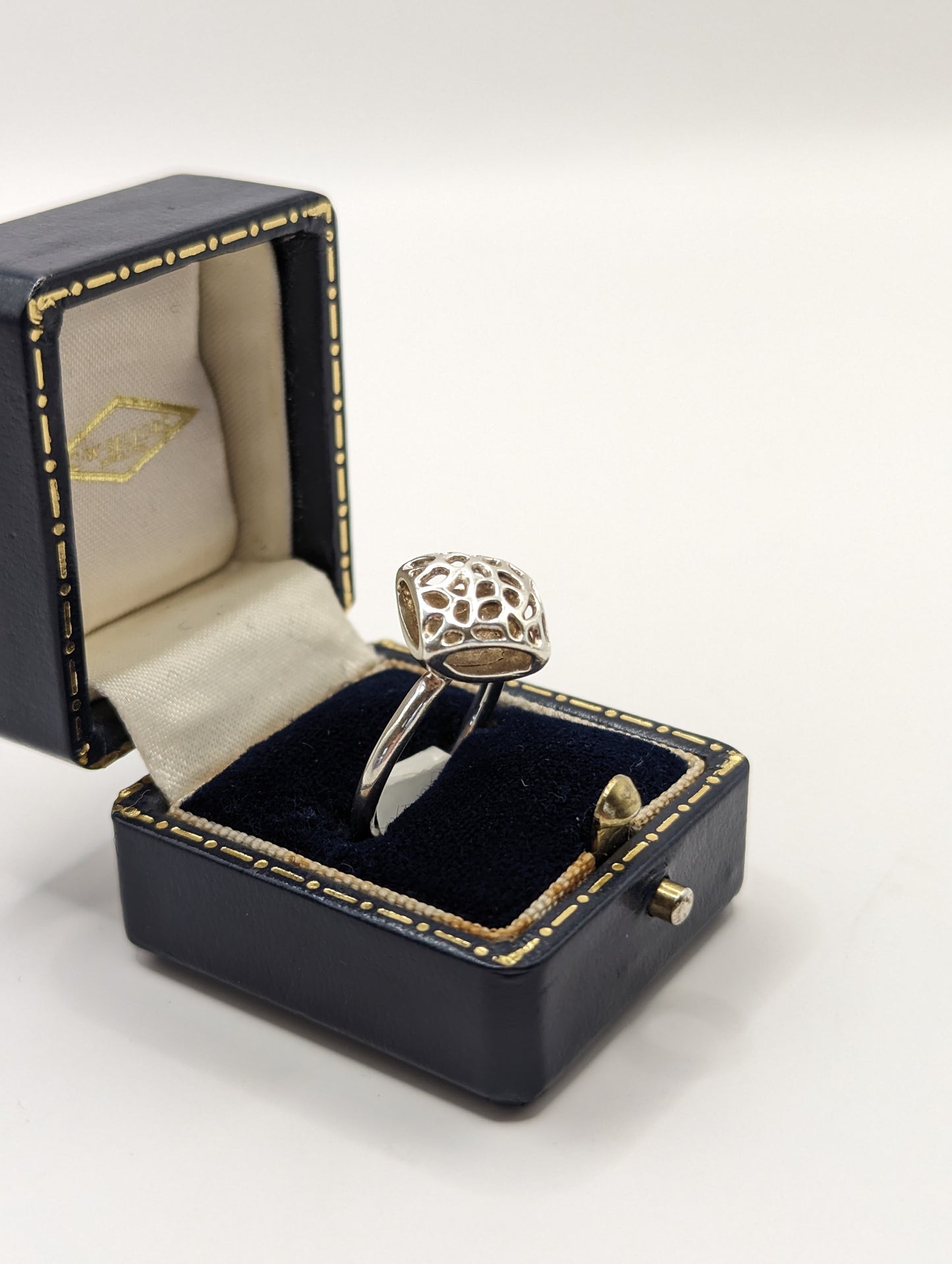 =Vintage Silver Honeycomb Ring size N
