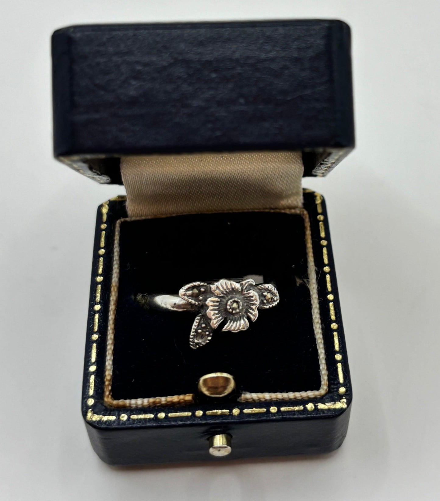 Vintage Sterling Silver Flower Ring, UK Size N1/2