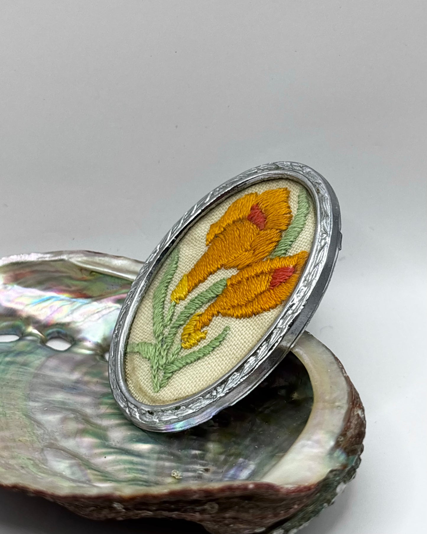 1940s Embroidered Handmade Brooch / Yellow Flowers