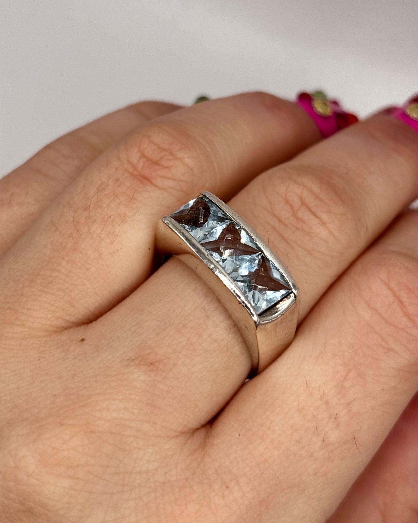 Vintage Sterling Silver Trilogy Blue Stone Ring, size R1/2