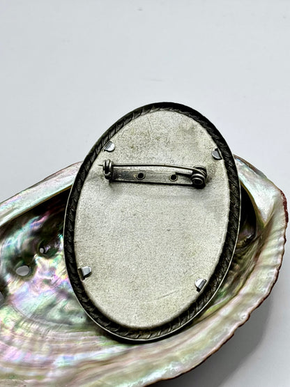 1940s Embroidered Handmade Brooch / Cottage Landscape