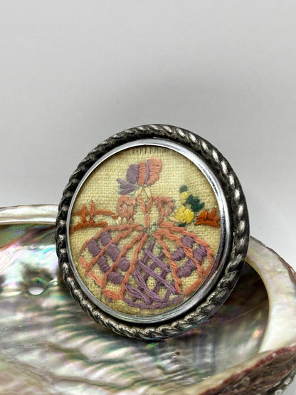 1940s Embroidered Handmade Brooch / Purple Dress