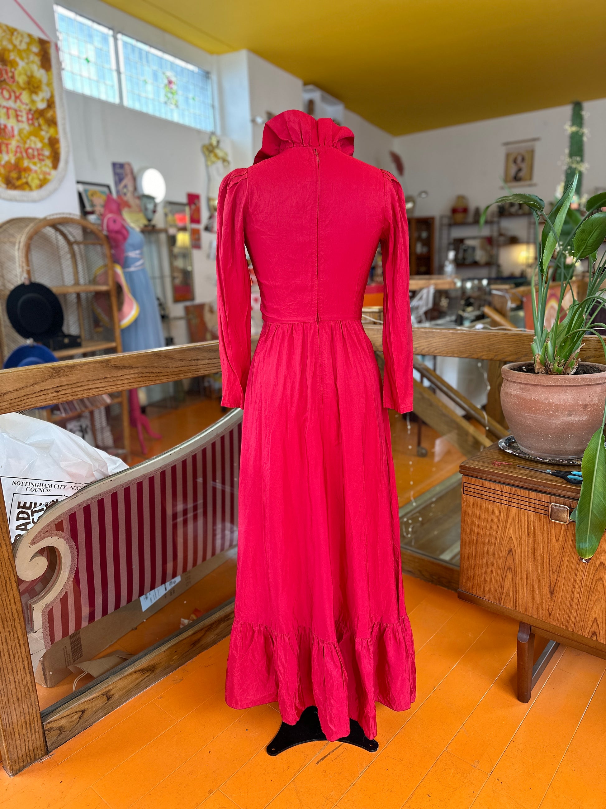 80's Red Prairie Dress by E+M Augustat – happysundayvintage 80's Red Prairie Dress by E+M Augustat – happysundayvintage
