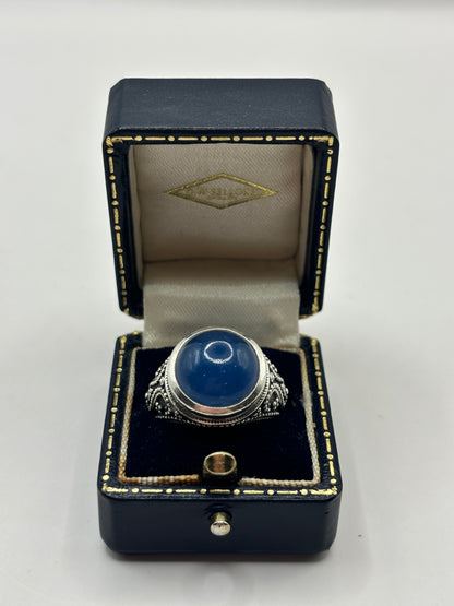 Vintage Sterling Silver Ring with Blue Aqeeq Agate and Paisley Details, Size N