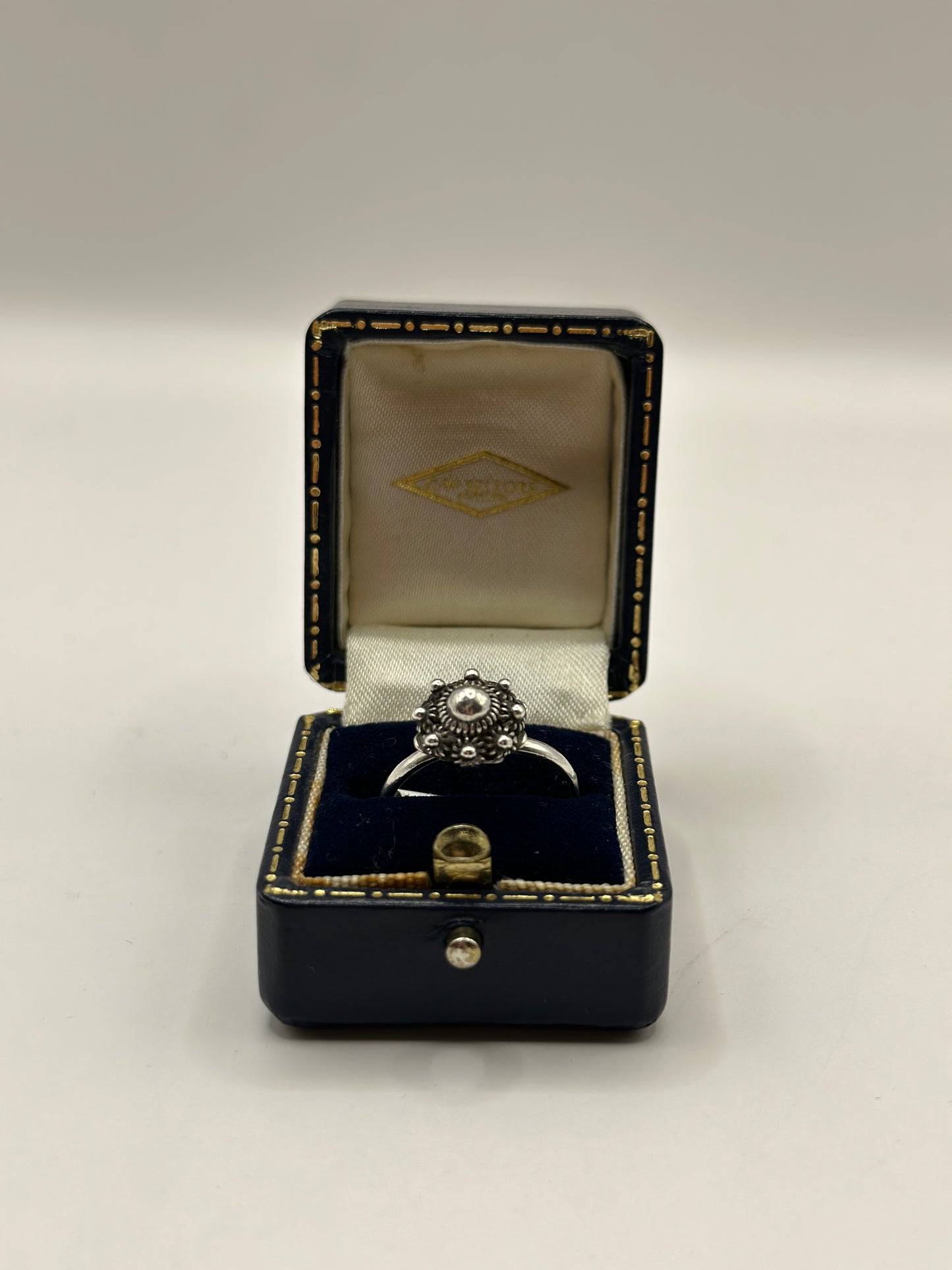 Vintage 925 Silver Ornate Cluster Ring size N1/2