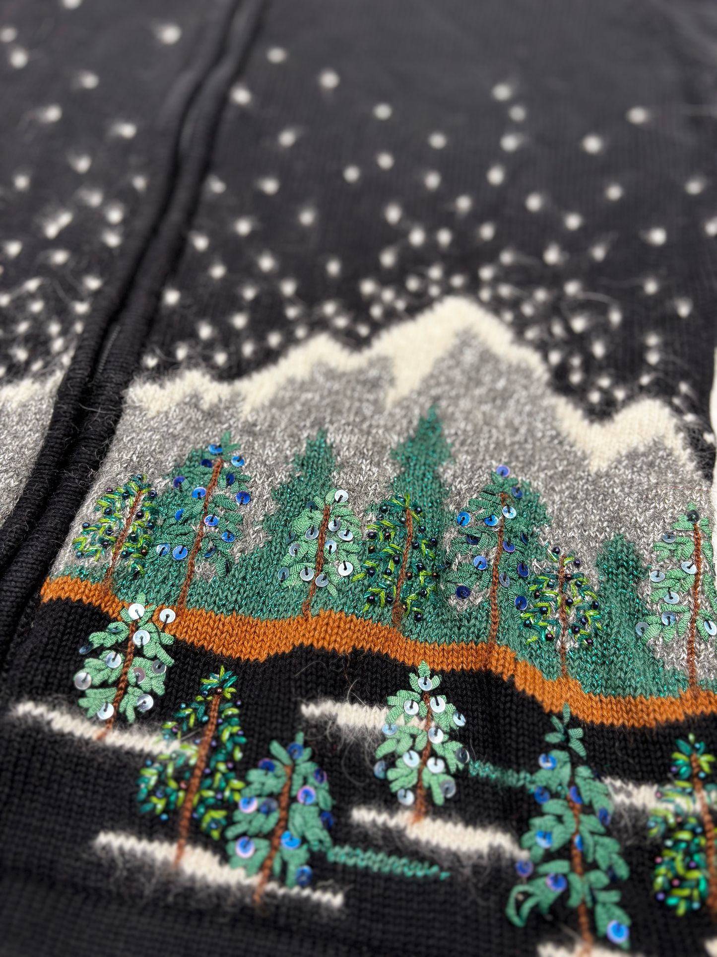 Vintage Winter Scene Zip Jumper