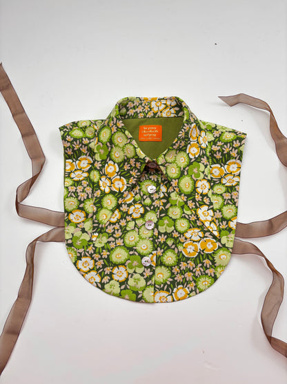 Collar // Dagger Style // 70s Green Floral // ONE OF A KIND
