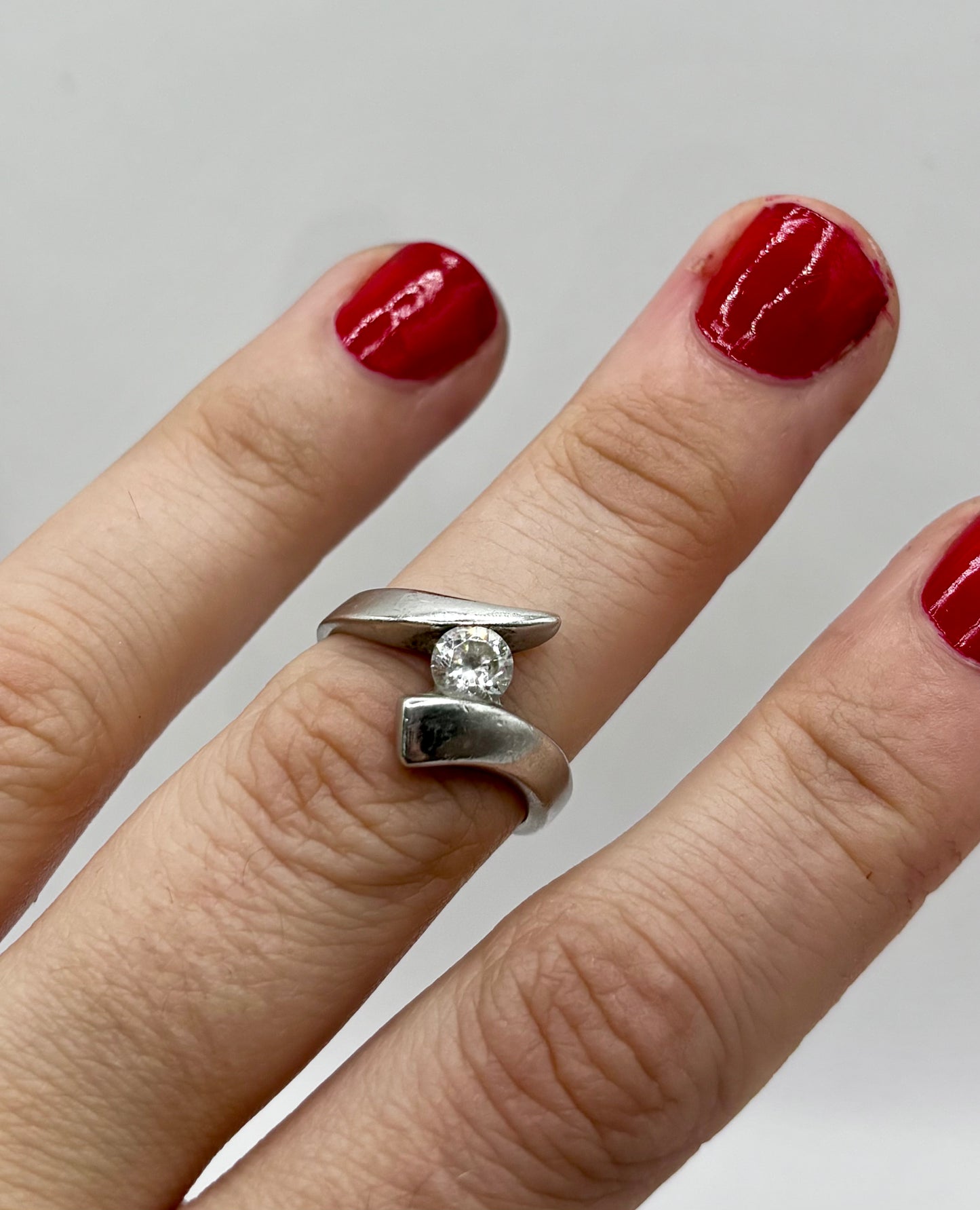 Vintage Sterling Silver Solitaire Twist Ring, size UK M