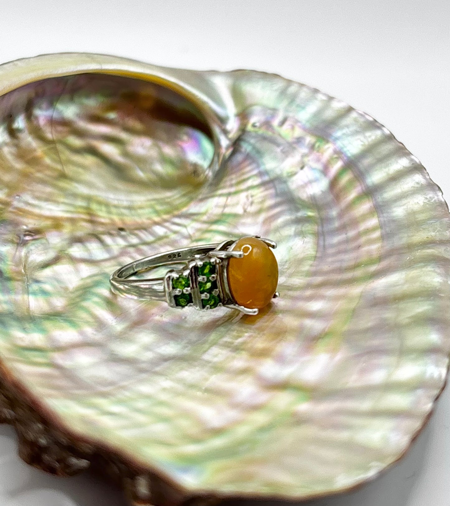 Vintage Sterling Silver Ring, with Green and Yellow stones, size UK J