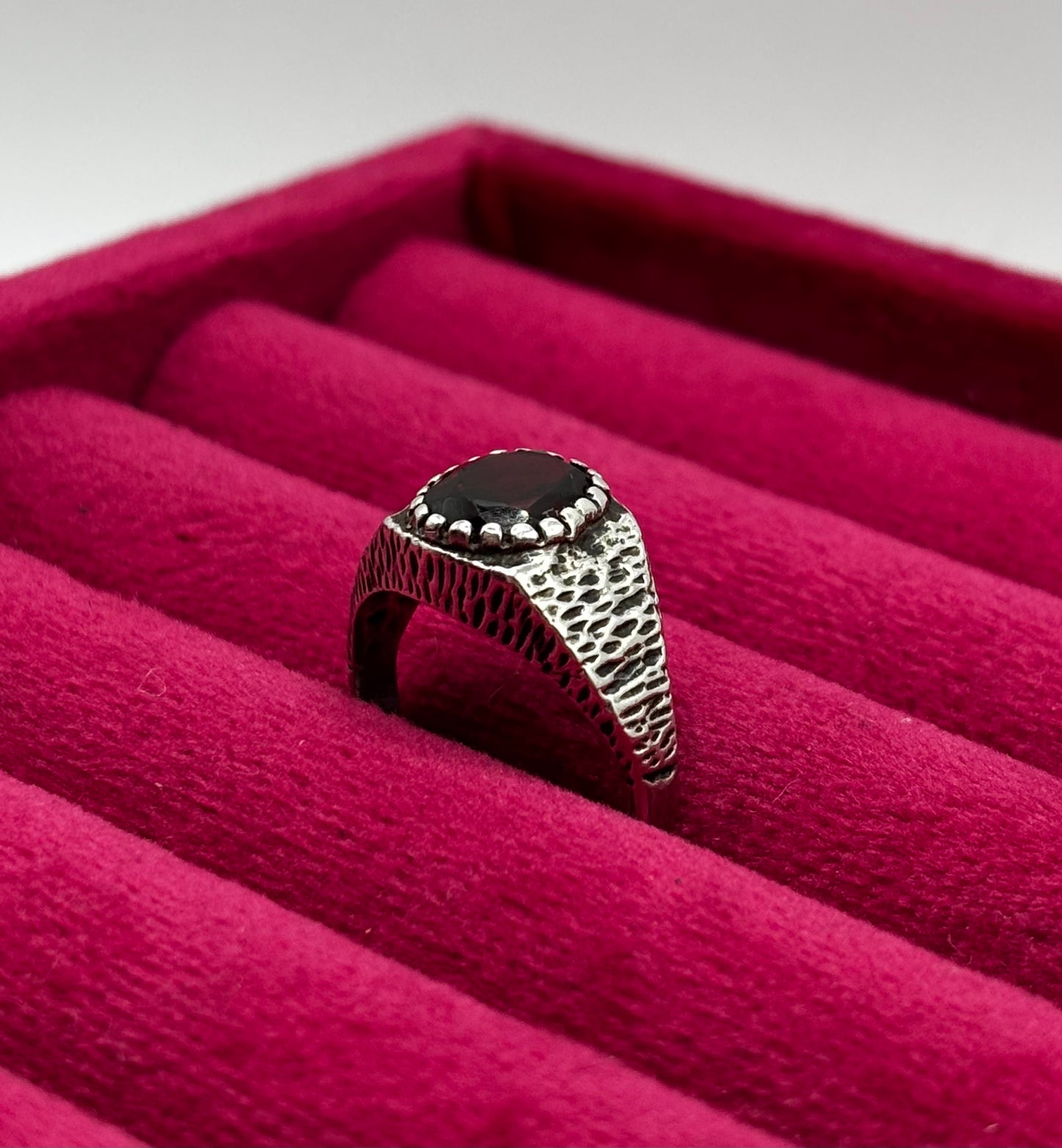 Vintage Sterling Silver Signet Ring with Garnet, size M1/2