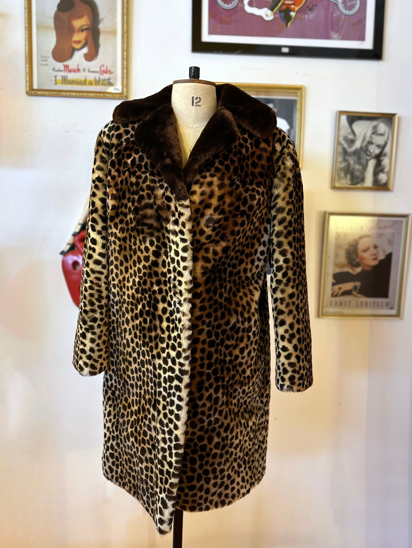 Vintage Sheepskin Coat in Leopard Print w/ Brown Collar