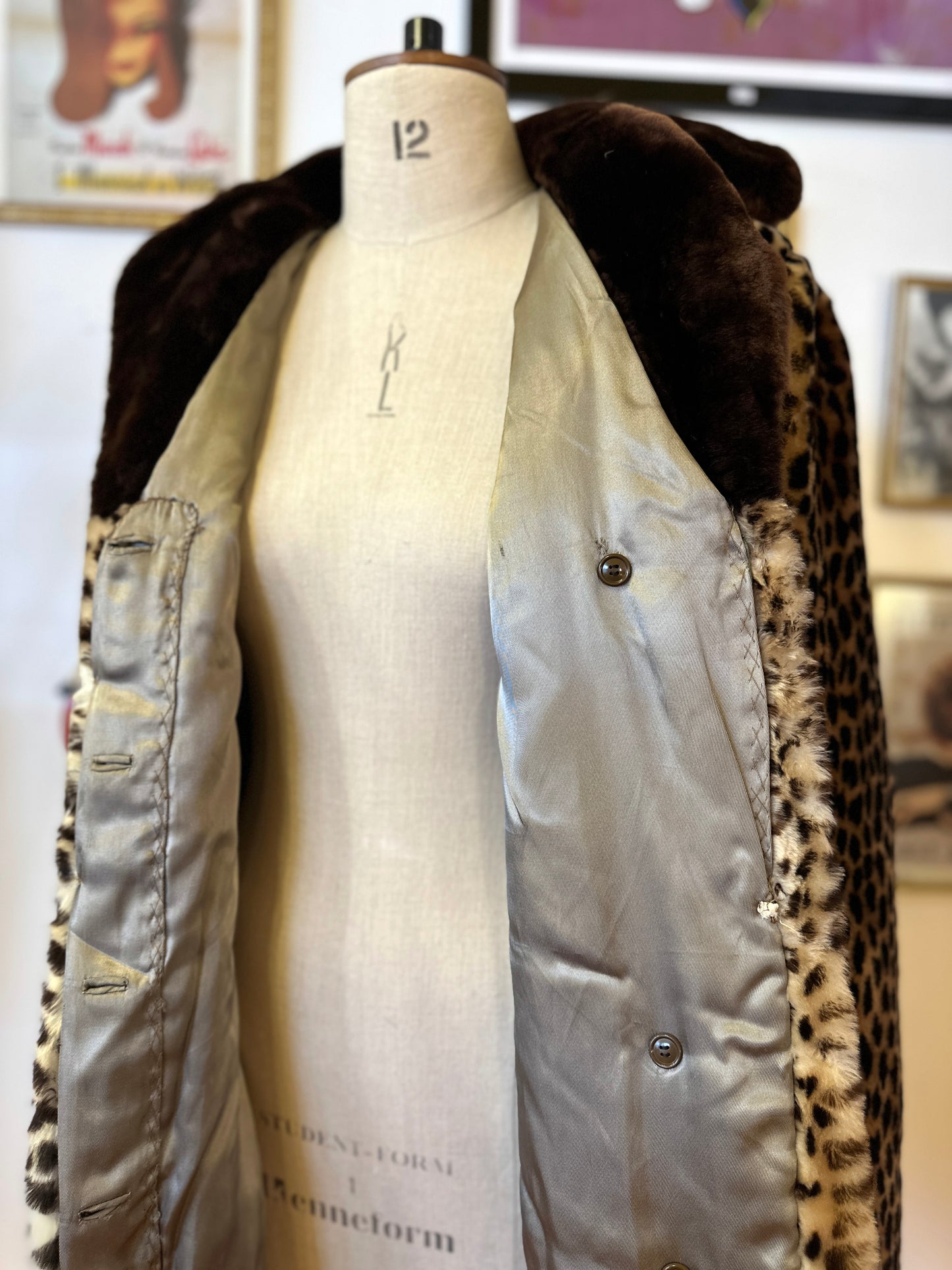 Vintage Sheepskin Coat in Leopard Print w/ Brown Collar